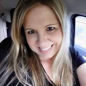 Meet your Posher, Cinthia